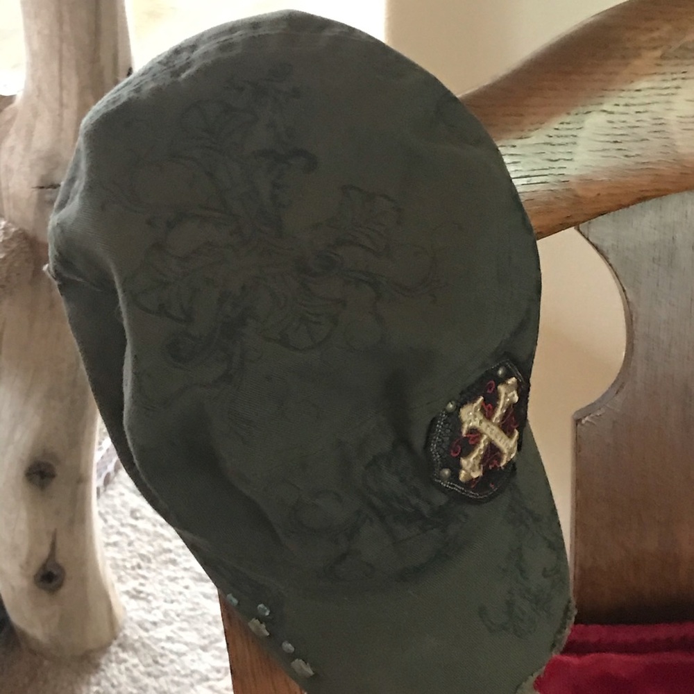 baseball cap with embellishments